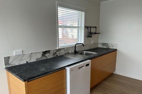 Photo of property in 490 Maunganui Road, Mount Maunganui, 3116