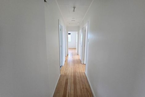 Photo of property in 8 Oreil Avenue, West Harbour, Auckland, 0618