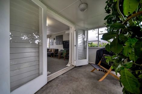 Photo of property in 37 Reid Avenue, Hawera, 4610