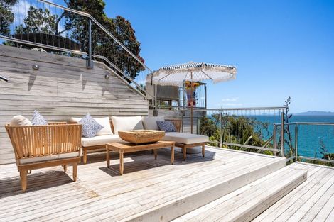 Photo of property in 1123 Cove Road, Langs Beach, Waipu, 0582