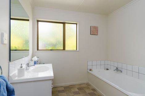 Photo of property in 74 Aronui Road, Bridge Hill, Alexandra, 9320