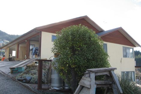 Photo of property in 4a Manata Lane, Fernhill, Queenstown, 9300