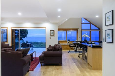 Photo of property in 85 Marine Parade, Mount Maunganui, 3116