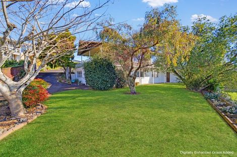Photo of property in 5 Conifer Lane, Mangere Bridge, Auckland, 2022