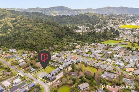 Photo of property in 32 Raukawa Street, Stokes Valley, Lower Hutt, 5019