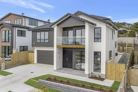 Photo of property in 5 Elevation Street, Flat Bush, Auckland, 2019