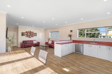 Photo of property in 4 Iwiroa Terrace, Durie Hill, Whanganui, 4500