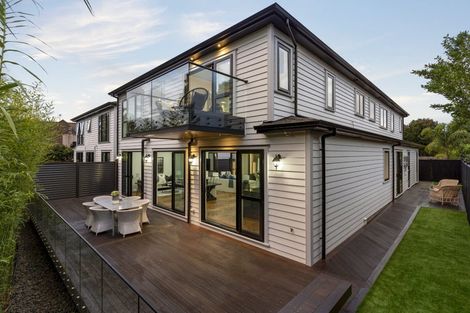 Photo of property in 10b Stratford Avenue, Milford, Auckland, 0620