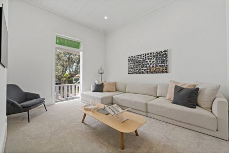 Photo of property in 31 Atarangi Road, Greenlane, Auckland, 1051