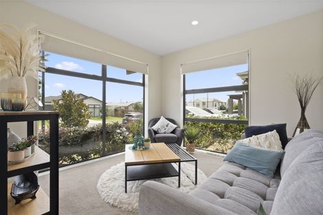 Photo of property in 23 Treestump Road, Takanini, 2112