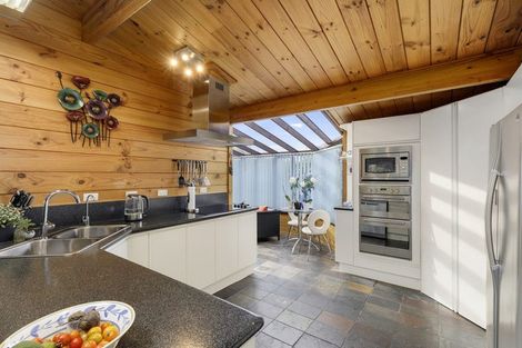 Photo of property in 6a Pilcher Crescent, Naenae, Lower Hutt, 5011