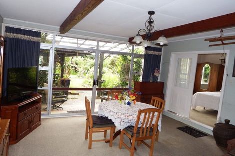 Photo of property in 14 Humphrey Street, Marton, 4710