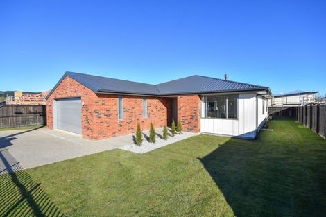 Photo of property in 147 Wingatui Road, Mosgiel, 9024