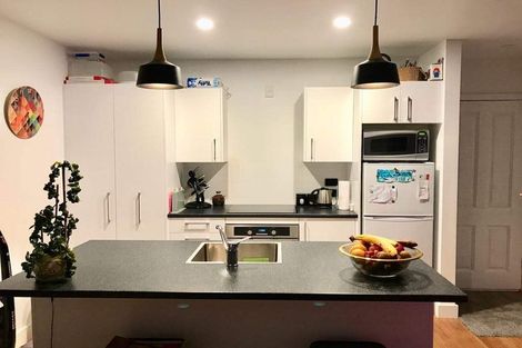 Photo of property in 6 Kiwi Esplanade, Mangere Bridge, Auckland, 2022