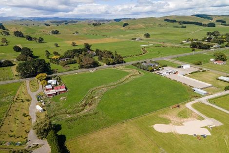 Photo of property in 16 Ranfurly Road, Pahiatua, 4984