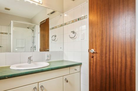 Photo of property in 6 Montclare Avenue, Ilam, Christchurch, 8041