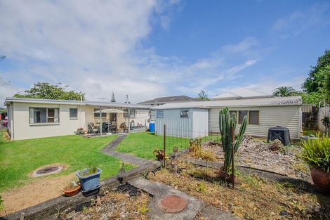 Photo of property in 20 Leaver Place, Weymouth, Auckland, 2103
