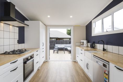 Photo of property in 19 Carlisle Street, Milson, Palmerston North, 4414