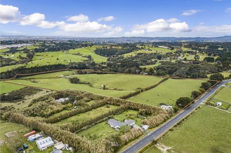 Photo of property in 257 Red Hills Road, Massey, Henderson, 0782