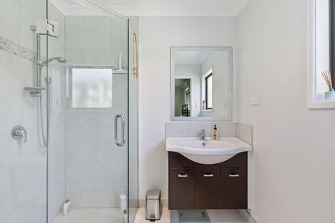 Photo of property in 5 Willowgrange Place, Pukekohe, 2120