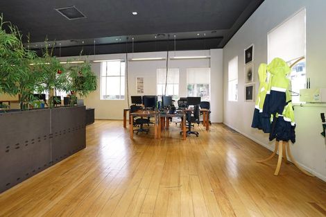 Photo of property in 14 Anzac Parade, Hamilton Central, Hamilton, 3204