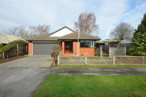 Photo of property in 2/39 Greenock Street, Redwood, Christchurch, 8051