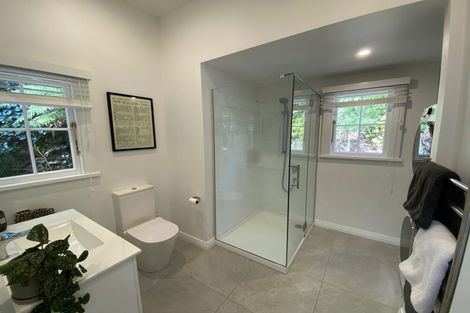Photo of property in 26 West Road, Northland, Wellington, 6012