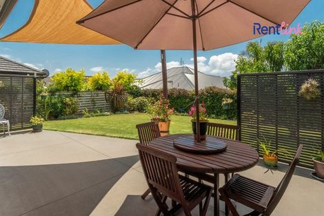 Photo of property in 52 Kayelene Place, Omokoroa, 3114