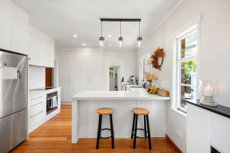 Photo of property in 79 Shakespeare Street, Leamington, Cambridge, 3432