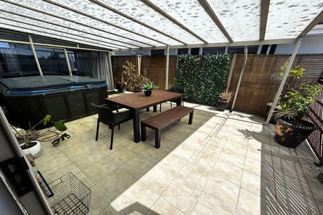 Photo of property in 4/8 Lee Road, Taradale, Napier, 4112