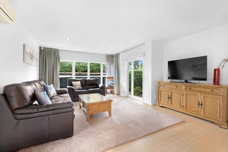 Photo of property in 31 Riverside Road, Orewa, 0931