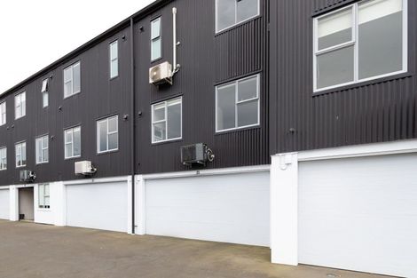 Photo of property in The Terraces, 21/9 Humber Street, Pandora, Napier, 4110