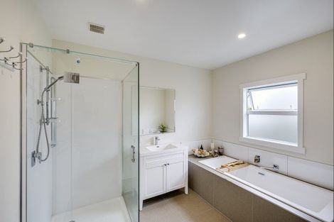 Photo of property in 19 Aparima Place, Awatoto, Napier, 4110