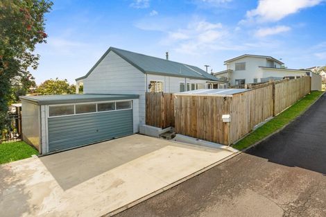 Photo of property in 3 D'urville Way, Welcome Bay, Tauranga, 3112