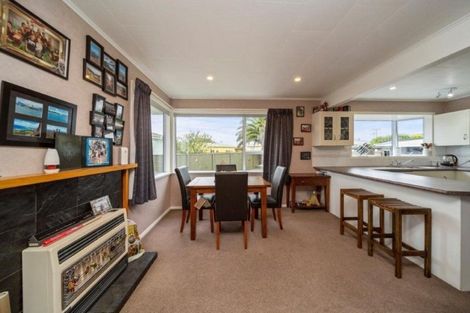 Photo of property in 116 Waihi Road, Hawera, 4610