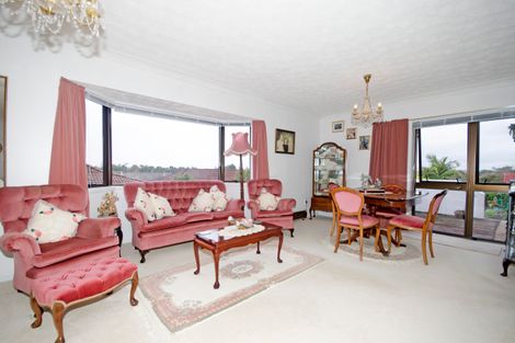 Photo of property in 34 Sturges Road, Henderson, Auckland, 0612