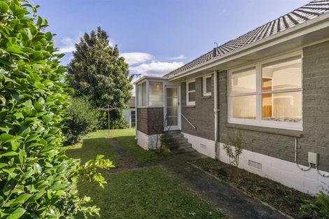 Photo of property in 3/13 Otakau Road, Milford, Auckland, 0620