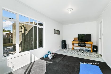 Photo of property in 12 Rheingold Place, Huapai, Kumeu, 0810