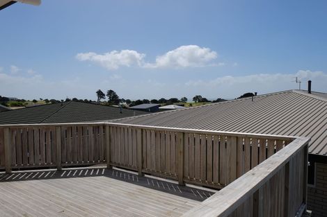 Photo of property in 1/15 Chatswood Grove, Fitzroy, New Plymouth, 4312