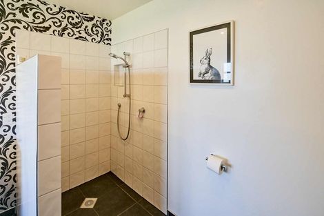 Photo of property in 49 Normandale Road, Normandale, Lower Hutt, 5010