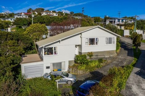 Photo of property in 24 Taupo Crescent, Plimmerton, Porirua, 5026
