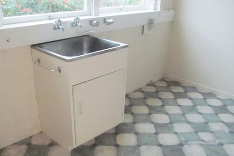 Photo of property in 10 Terrylyn Drive, Hillcrest, Auckland, 0627