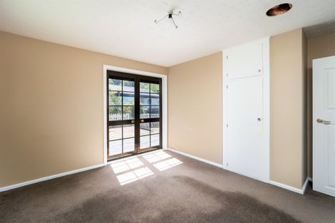 Photo of property in 27 Walkers Road, Lyttelton, 8082