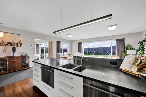 Photo of property in 4 Nikau Place, Hawera, 4610