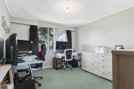 Photo of property in 18b Reese Jones Grove, Maungaraki, Lower Hutt, 5010