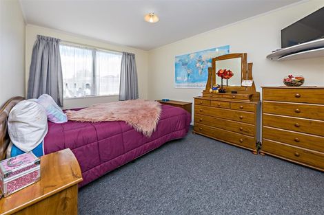 Photo of property in 25 Balloch Street, Randwick Park, Auckland, 2105