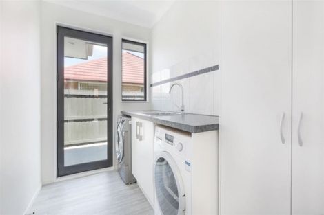 Photo of property in 1 Teal Close, Woolston, Christchurch, 8023