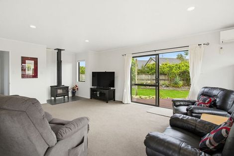 Photo of property in 18 Jacaranda Drive, Whitianga, 3510