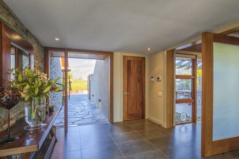 Photo of property in 8 Waimana Place, Wanaka, 9305