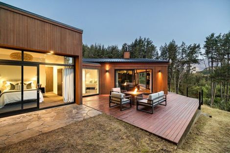 Photo of property in 18 Falcon Heights, Mount Creighton, Queenstown, 9371